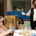 Drehorgelspieler mit &Auml;ffchen